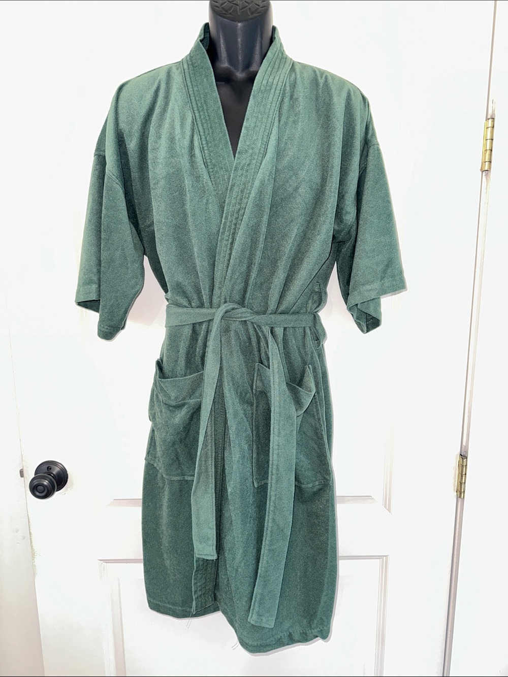 Vintage 60s/70s Weldon Green Velour Short Sleeve Robe with Pockets